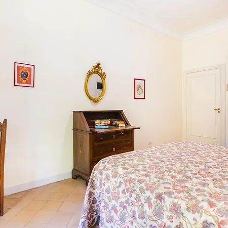 By The Sea ايسكيا
